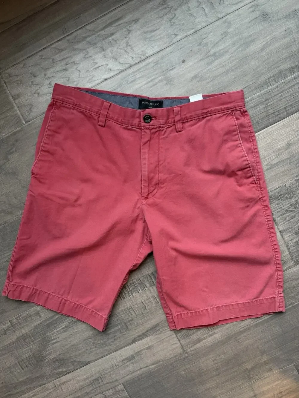 Banana Republic Mens Salmon Gavin Chino Shorts Size 33 Cotton Classic Fit Casual